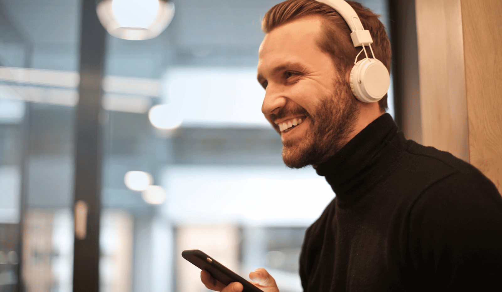 Featured Image - Sales Podcasts