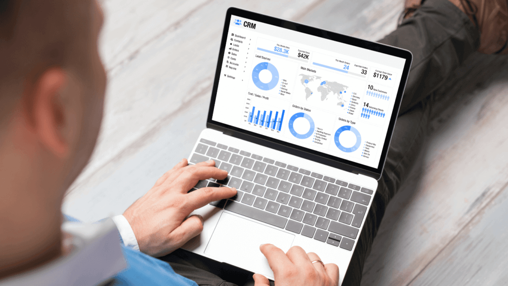 A graph showing the sales analytics software used by a company